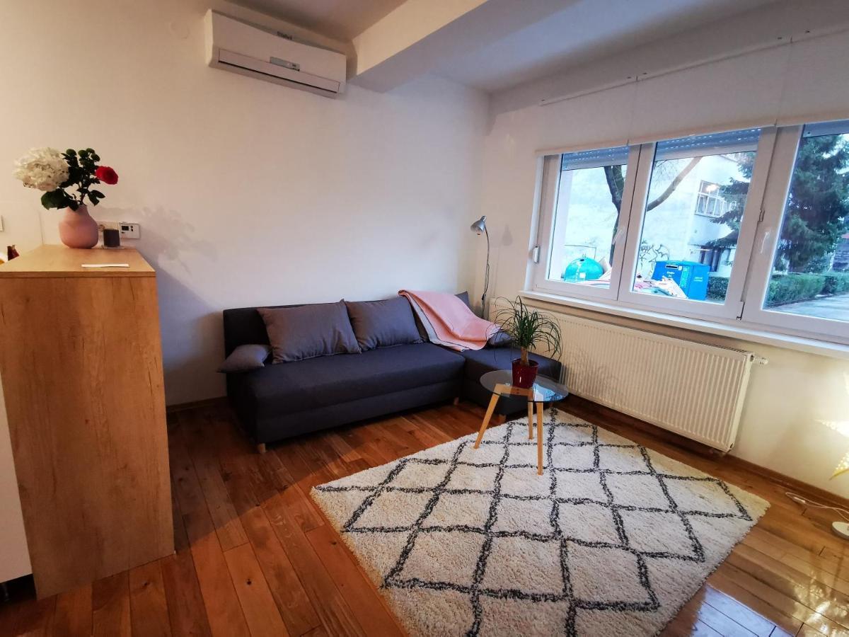 Angela Apartment Zagreb Exterior photo